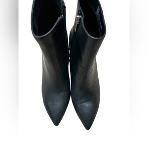 Steve Madden leather squared heeled booties New W/o box